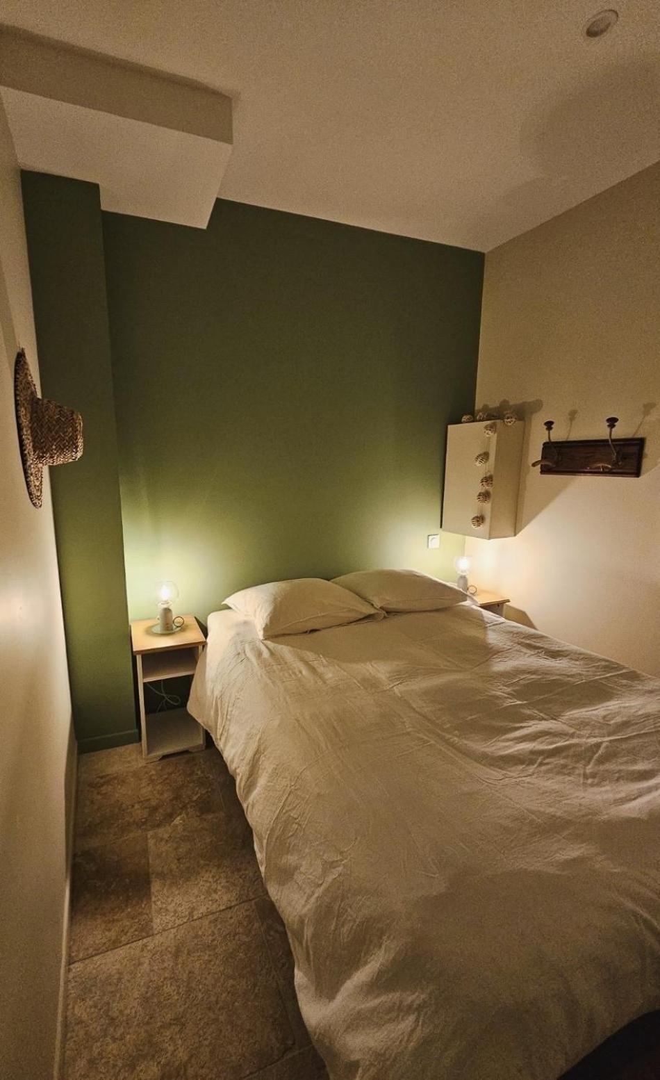 Le Loft De - La Bastide, Le Chalet, Le Loft, Le Mas, La Paillote * Genas