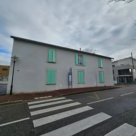 Le Loft De Genas - La Bastide, Le Chalet, Le Loft, Le Mas, La Paillote Exterior photo