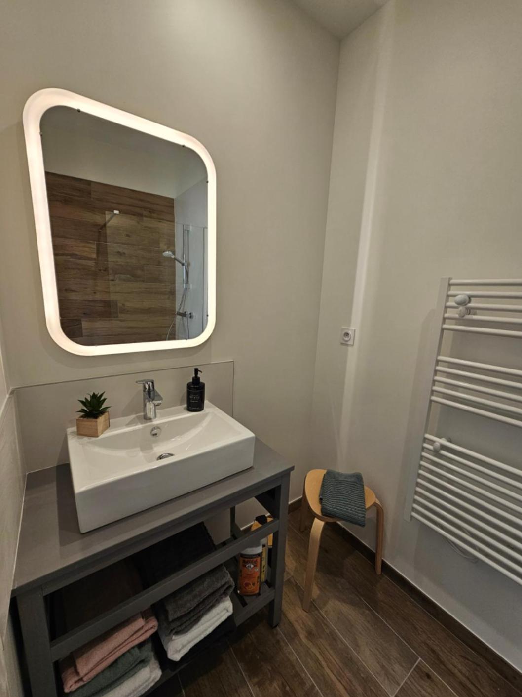 Le Loft De - La Bastide, Le Chalet, Le Loft, Le Mas, La Paillote Apartment