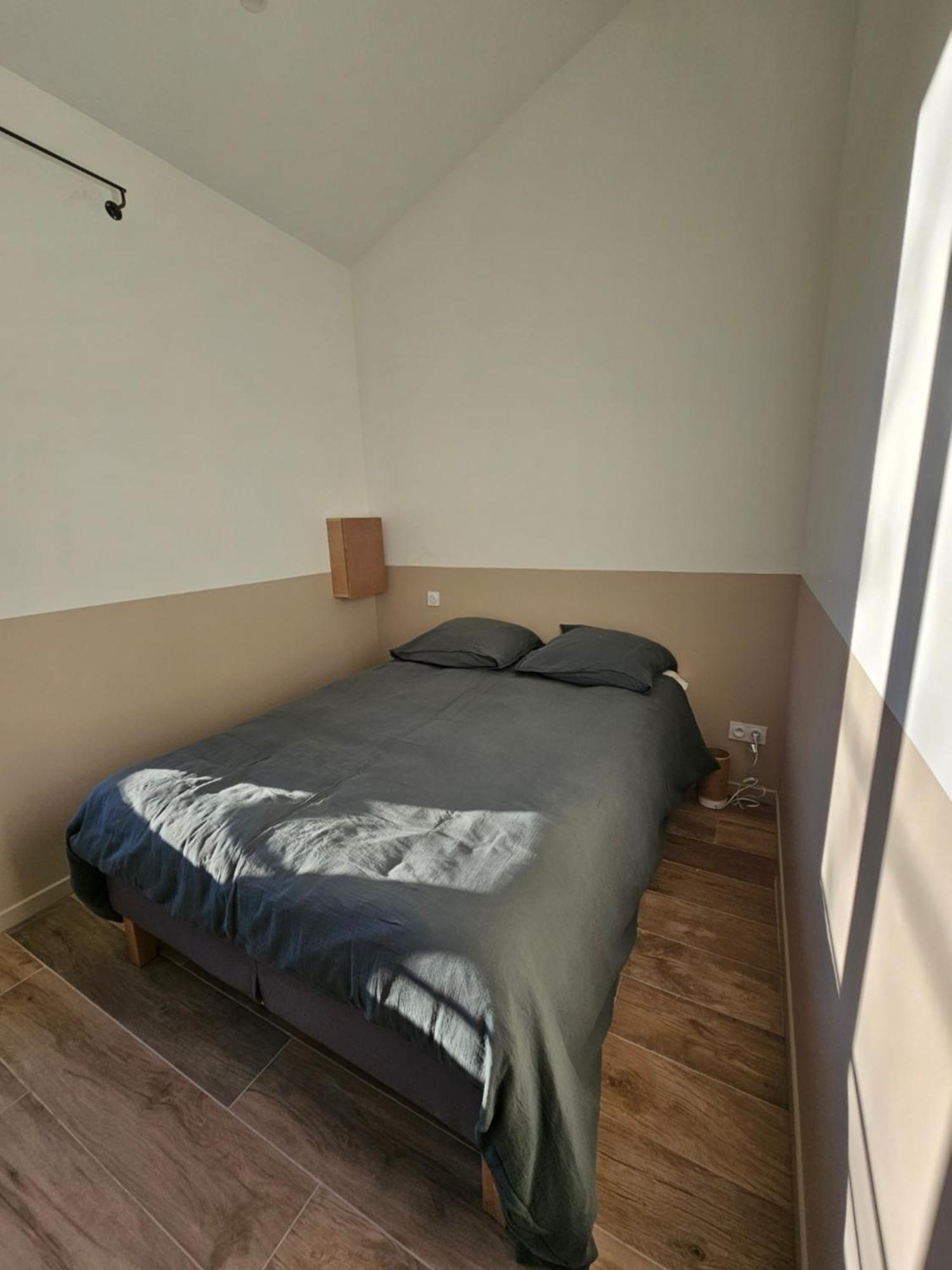 Le Loft De - La Bastide, Le Chalet, Le Loft, Le Mas, La Paillote Genas