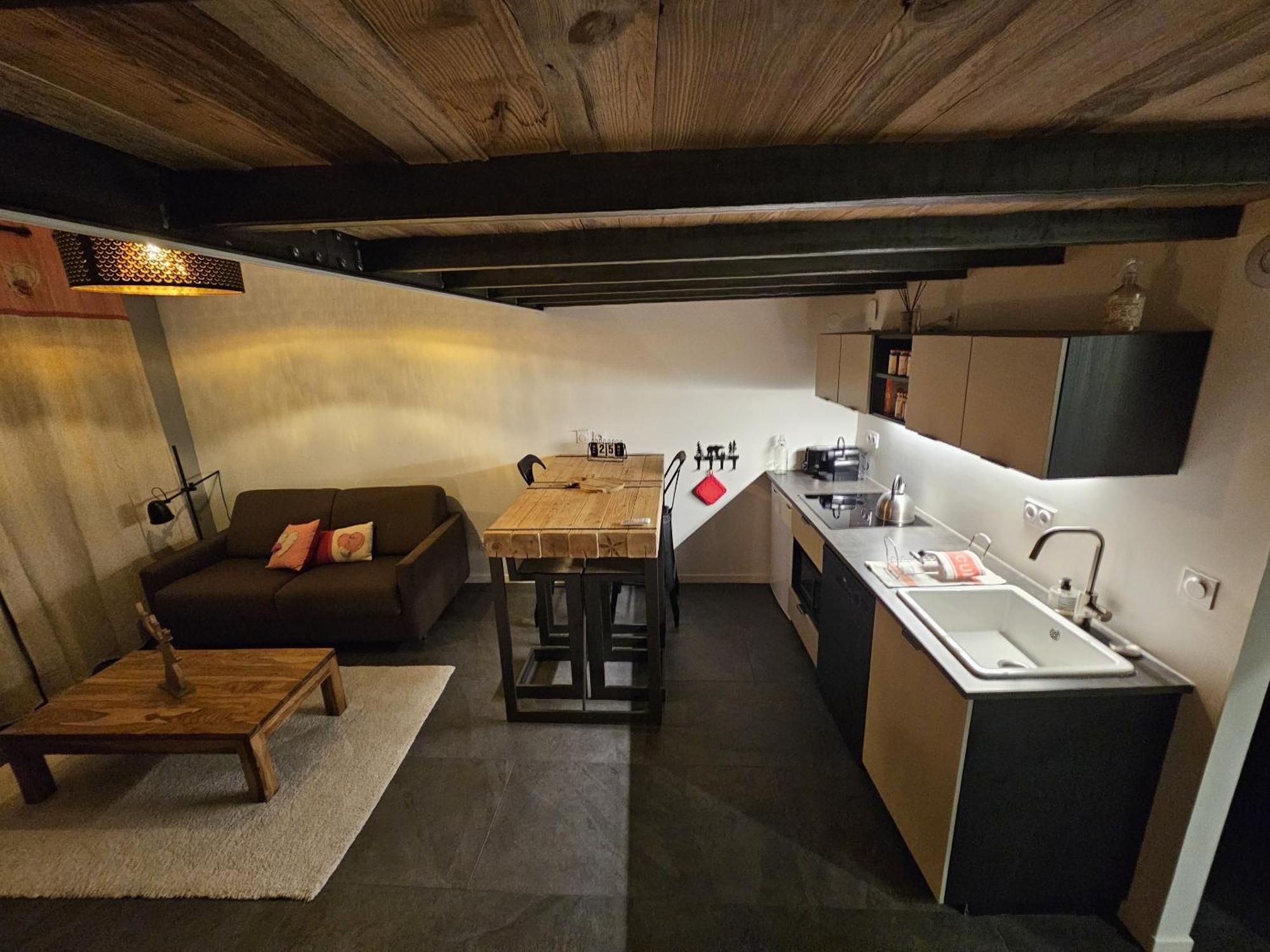 Appartement Le Loft De - La Bastide, Le Chalet, Le Loft, Le Mas, La Paillote Genas