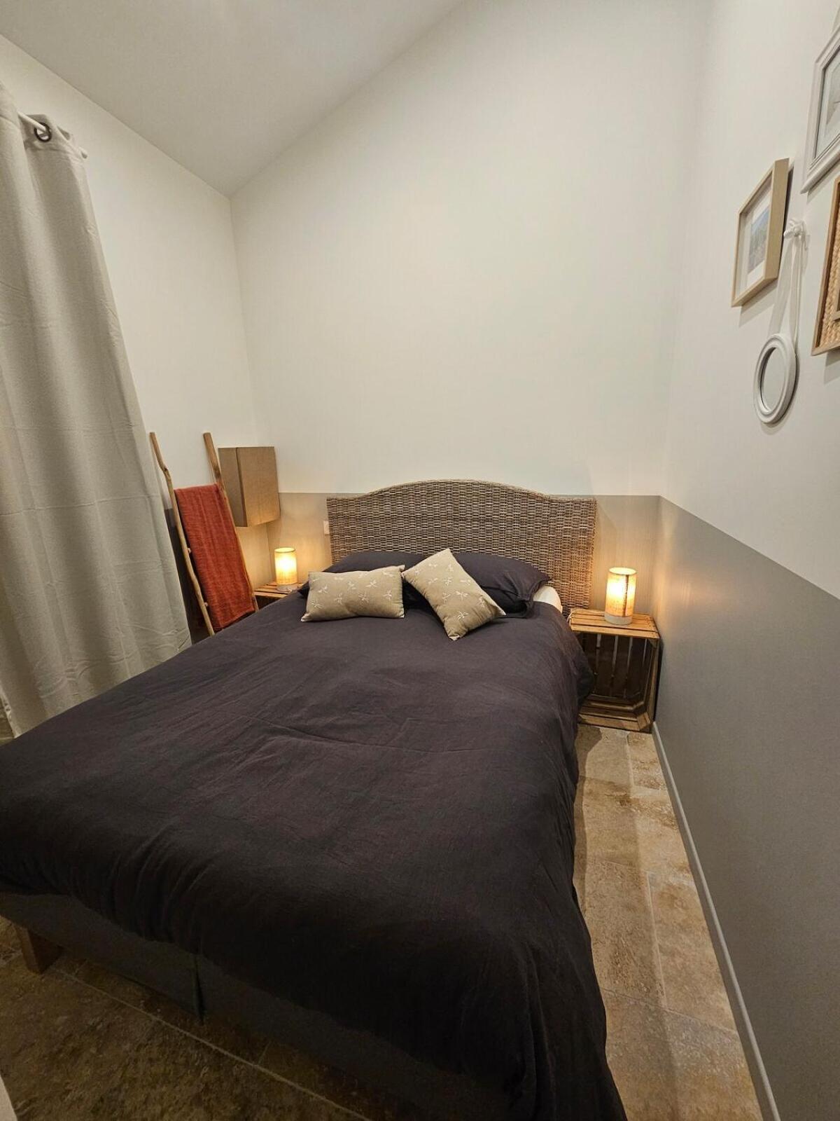 Le Loft De - La Bastide, Le Chalet, Le Loft, Le Mas, La Paillote Apartment Genas
