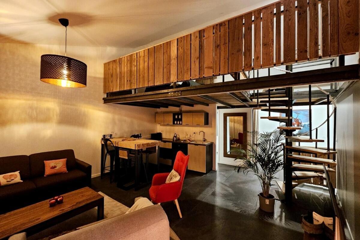 Le Loft De - La Bastide, Le Chalet, Le Loft, Le Mas, La Paillote Appartement