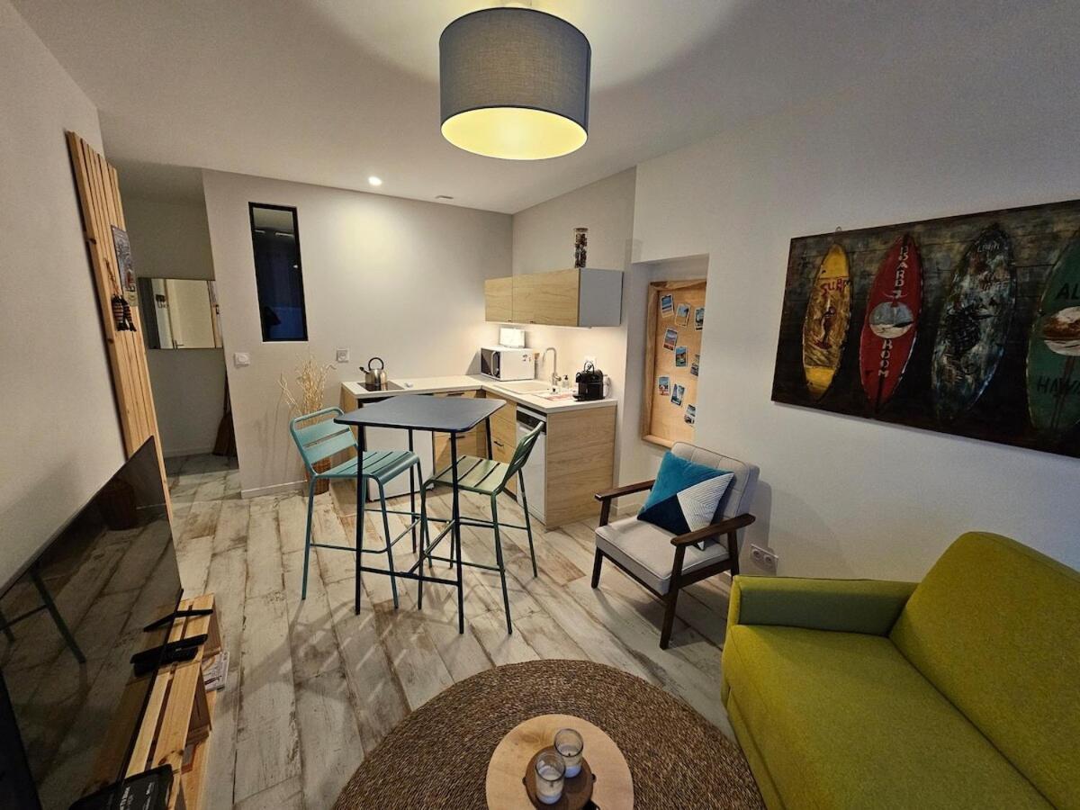 Le Loft De - La Bastide, Le Chalet, Le Loft, Le Mas, La Paillote Genas