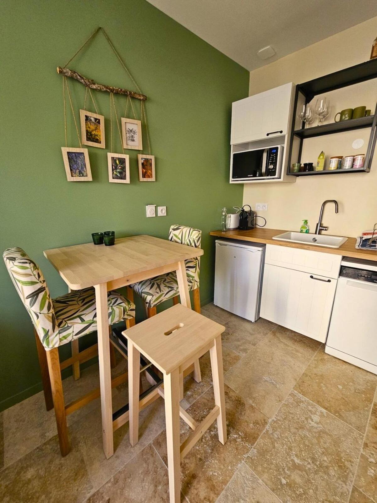 Appartement Le Loft De - La Bastide, Le Chalet, Le Loft, Le Mas, La Paillote Genas