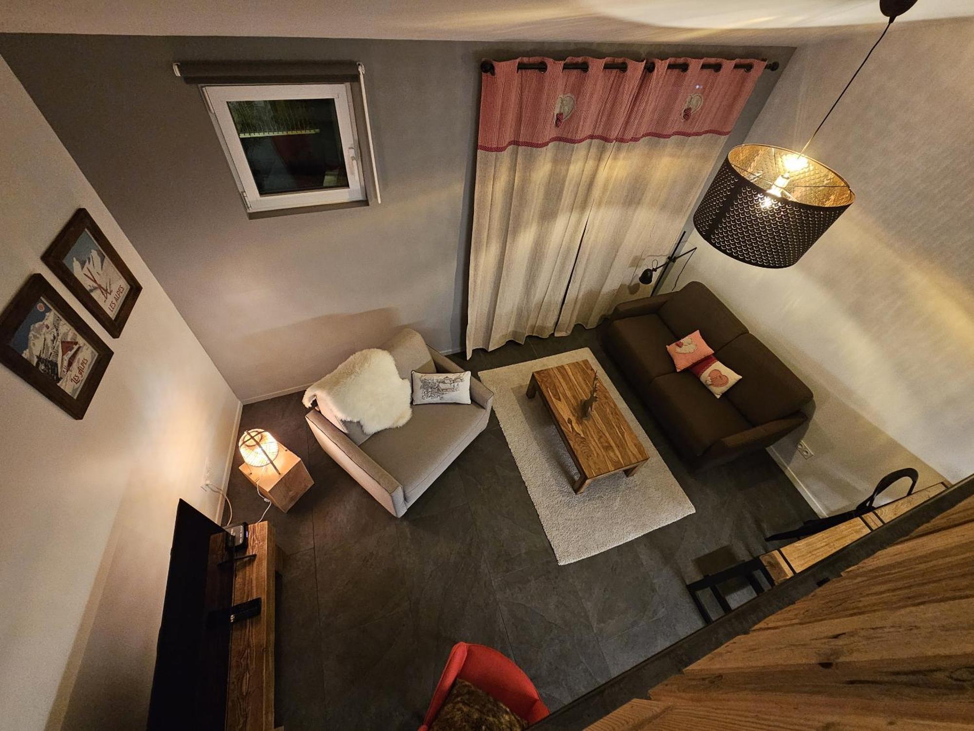 Le Loft De - La Bastide, Le Chalet, Le Loft, Le Mas, La Paillote * Genas