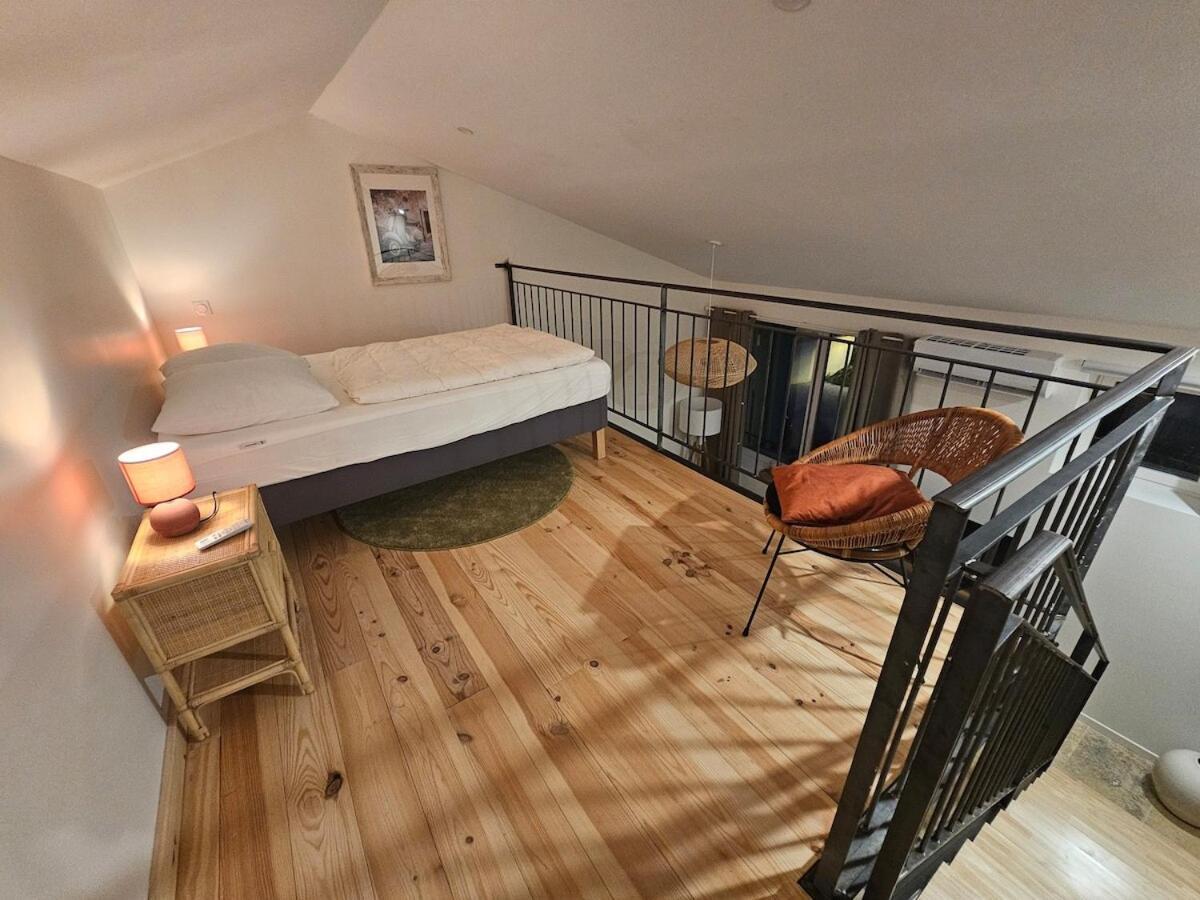 Appartement Le Loft De - La Bastide, Le Chalet, Le Loft, Le Mas, La Paillote Genas